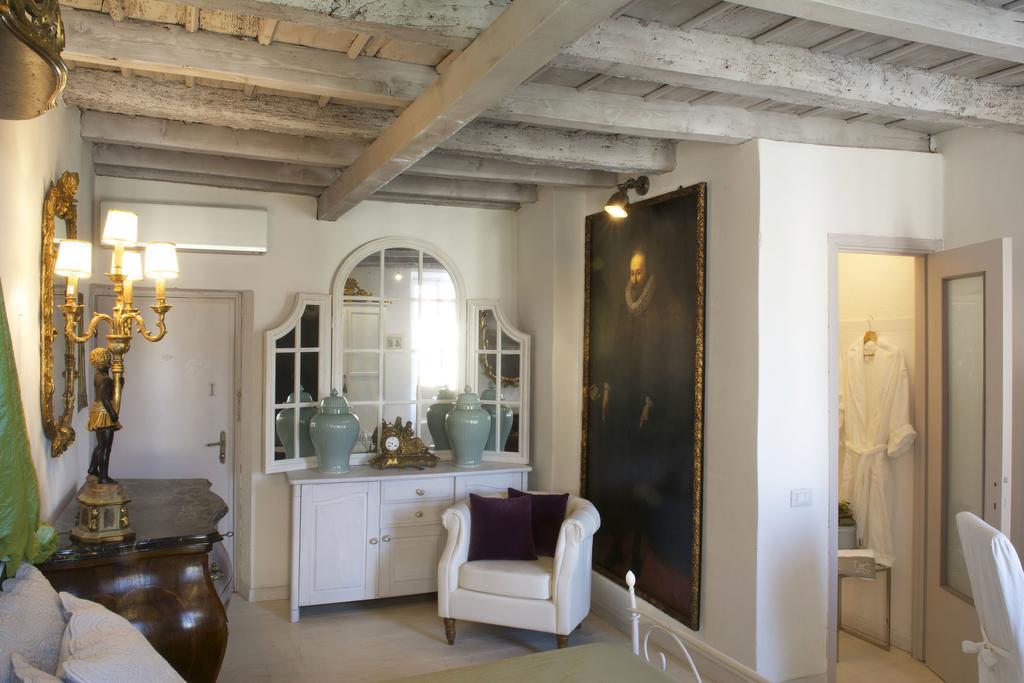 Bed and Breakfast Le Stanze Del Cardinale Pavía Habitación foto