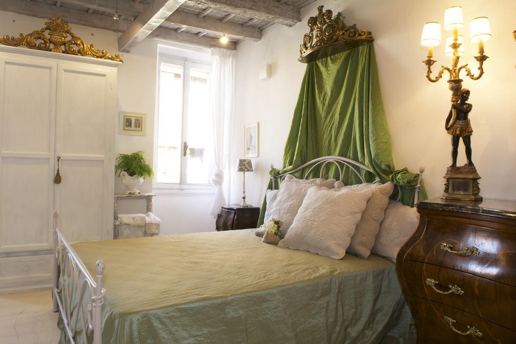 Bed and Breakfast Le Stanze Del Cardinale Pavía Habitación foto