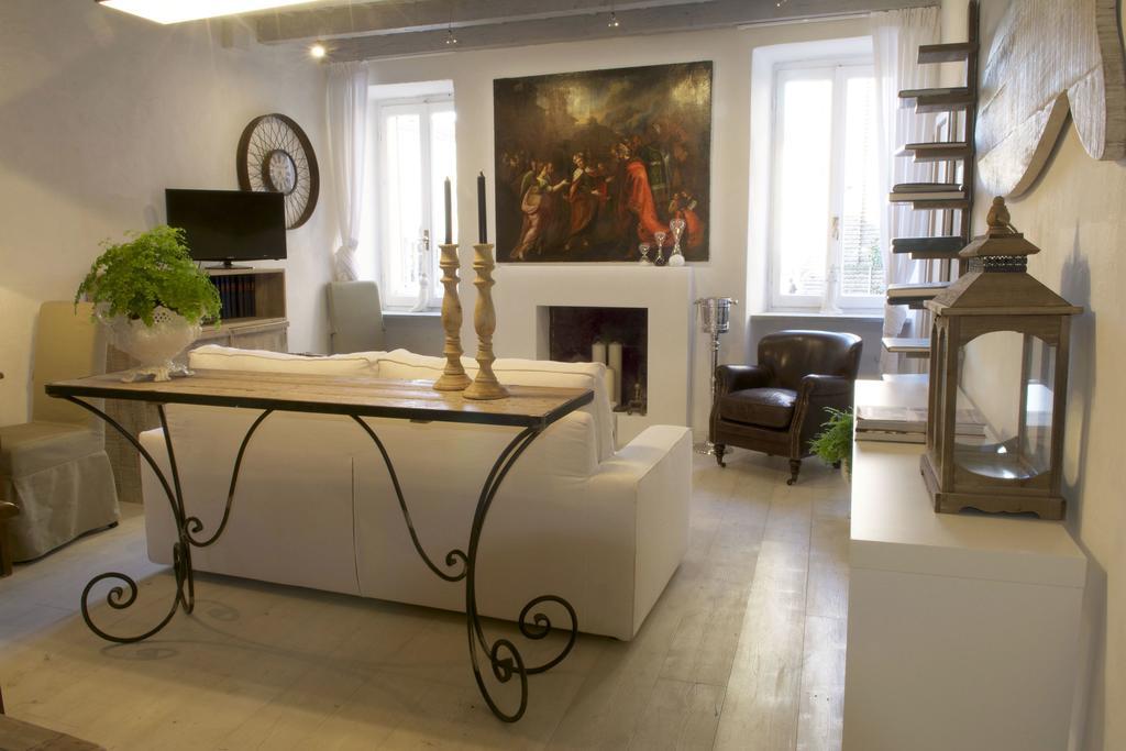 Bed and Breakfast Le Stanze Del Cardinale Pavía Habitación foto